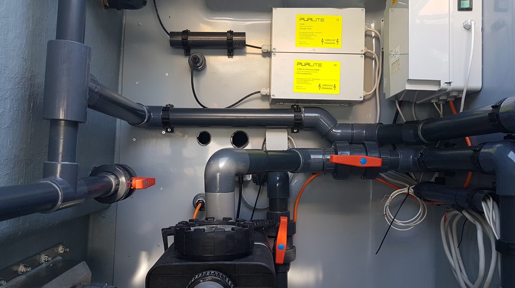 Technik & Zubehör 2 Es gibt viele Arten der Poolsteuerung